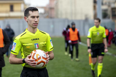 Stefano Peletti, il contestatissimo arbitro di Crema