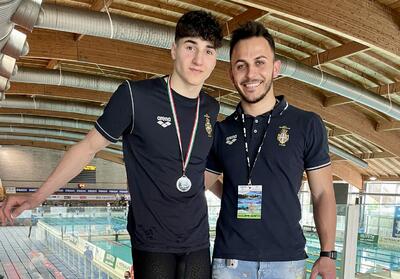 Luca Serio e il suo preparatore Domenico Tagliente (a destra).