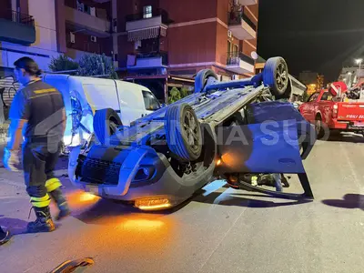 Incidente stradale a Taranto (foto Francesco Manfuso)