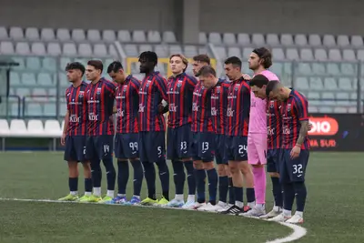 La squadra del Taranto (foto Todaro/AntennaSud)