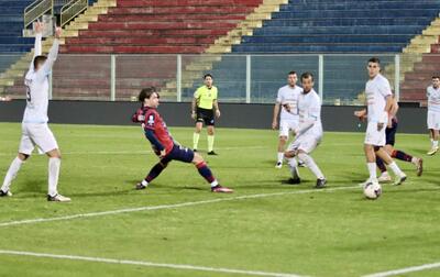 La zampata di Fabbro che ha deciso il match (foto Max Todaro)
