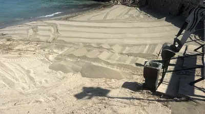 Nuova sabbia sulla spiaggia del Porticciolo di San Vito