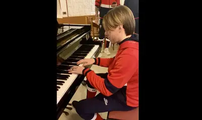 Michael Fabbro al piano