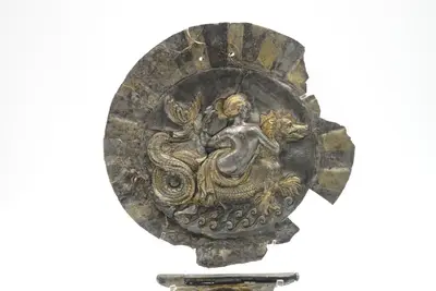 Nereide su mostro marino corredo tomba di Canosa Museo archeologico nazionale di Taranto