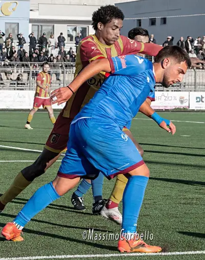 Piergiuseppe Camassa in maglia blu