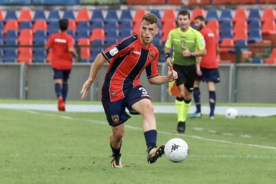 Ciro Panico con la maglia del Cosenza