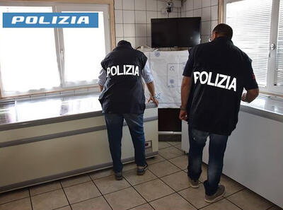 Polizia, sequestrata una pescheria nel tarantino
