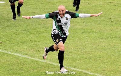 Domenico Santoro, attaccante del Bitonto, nella foto Anna Verriello