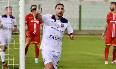 Ardizzone esulta dopo il gol (Foto Antenna Sud | Massimo Todaro)