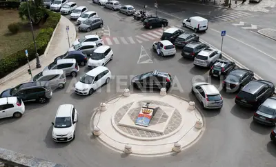Piazza Castello (foto Todaro/AntennaSud)