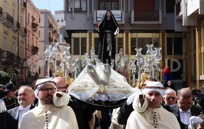 Taranto: Processione dei Misteri (foto Todaro/AntennaSud)