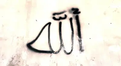 Manduria, chiese imbrattate con scritte in arabo