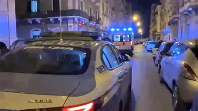 Taranto, uomo ferito trovato in strada durante la notte