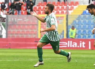 Starita nella foto SS Monopoli