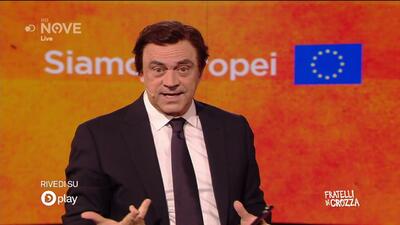 Maurizio Crozza imita Carlo Calenda