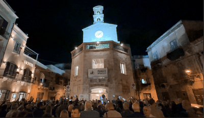 Torre orologio di Piazza Fontana (foto Massimo Todaro)