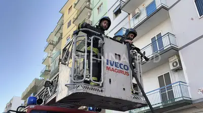Taranto, incendio in appartamento