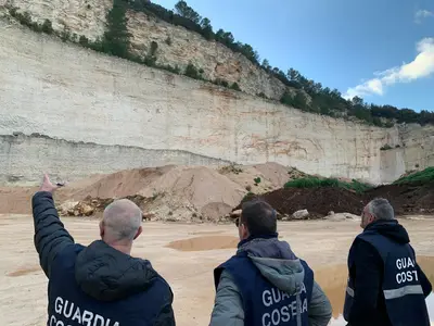 Martina Franca, la Guardia Costiera sequestra una cava di calcestruzzi