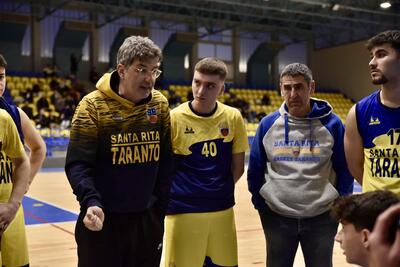 Coach Nicola Leale
