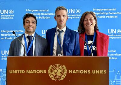 Da sx: Luca De Gaetano (fondatore e presidente), Lorenzo Zitignani (direttore generale) e Silvia Pettinicchio (global strategy director) di Plastic Free Onlus