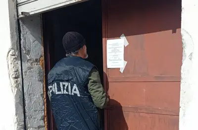 Taranto, scoperta officina abusiva