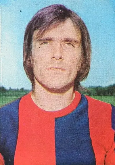 Angelo Paina in rossoblu (foto Wikipedia)