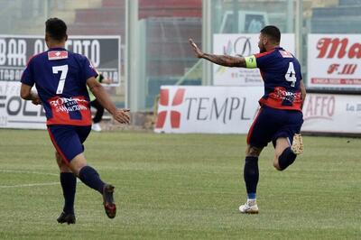 Esultanza di Max Marsili dopo la rete al Cerignola - Foto Max Todaro