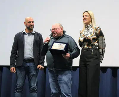 Sortino tra Flavio Liotta e Concita Pintaldi (foto Martina Visicale)