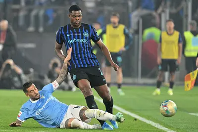 Dumfries, Zaccagni - Via onefootball (Photo by Marco Rosi - SS Lazio/Getty Images)