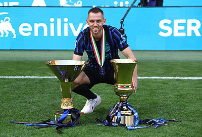 Photo by Marco Luzzani/Getty Images via onefootball