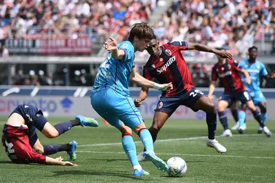 Bologna-Cagliari, Palestra, Mina - Via onefootball Italiano, Pisacane - Via onefootball (Photo by Alessandro Sabattini/Getty Images)