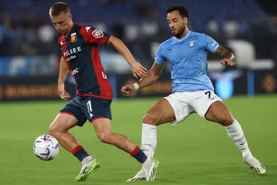 Gudmundsson in azione in Lazio-Genoa