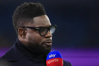 L'ex difensore viola Micah Richards, oggi divertente opinionista per Sky Sports