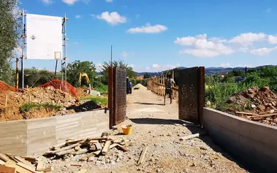 L'ingresso del Viola Parking