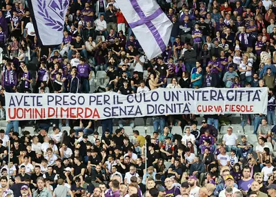 Striscione tifosi fiorentina
