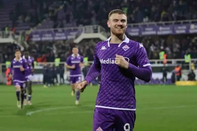 Beltran esulta dopo il rigore segnato col Parma. Foto: Vicario/Fiorentinanews.com
