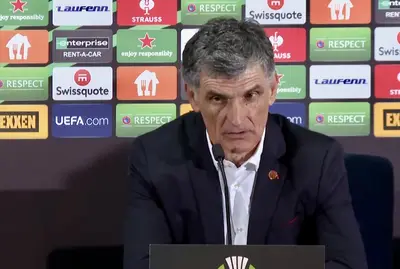 Il tecnico dell'Olympiakos, José Luis Mendilibar