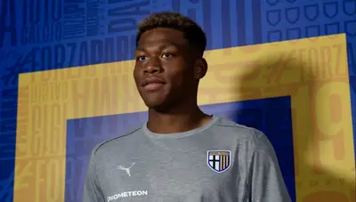 Il portiere del Parma, il giapponese Suzuki