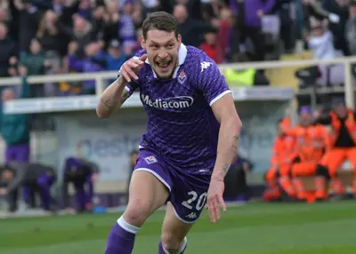 Belotti esulta dopo il gol al Frosinone. Foto: Fanfani/Fiorentinanews.com