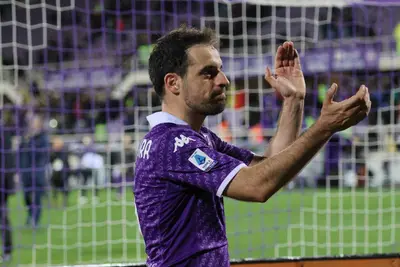 Bonaventura applaude. Foto: Vicario/Fiorentinanews.com