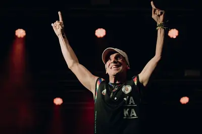 RSF_ManuChao_b1