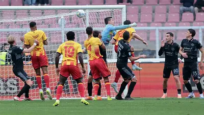 lecce cremonese-audero