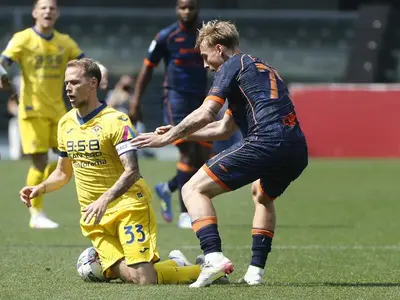 verona-lecce pierret duda