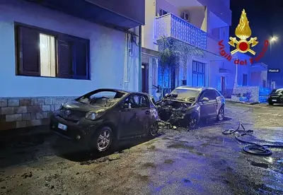 auto incendiate copertino