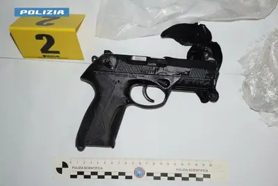 la pistola ritrovata