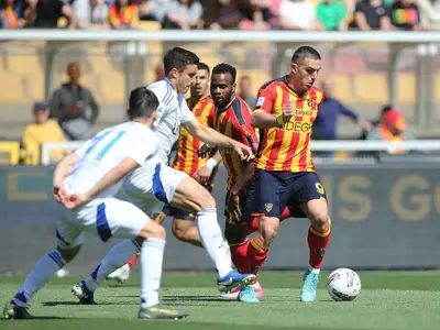 Lecce-Como Krstovic