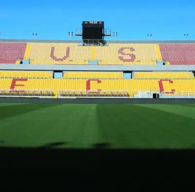 tribuna est stadio lecce