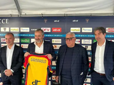 marco giampaolo alla presentazione con sticchi damiani pantaleo corvino e stefano trinchera