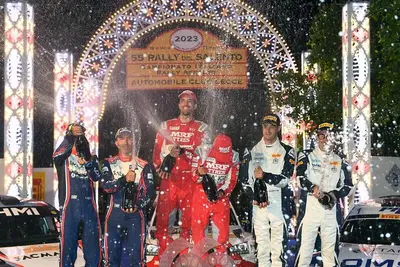 Il podio del55° Rally del Salento 2023 con Campedelli e Canton vincitori (Foto  (di Massimo Bettiol)