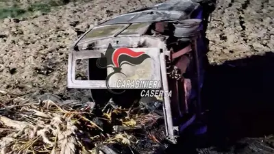 Il furgone incendiato